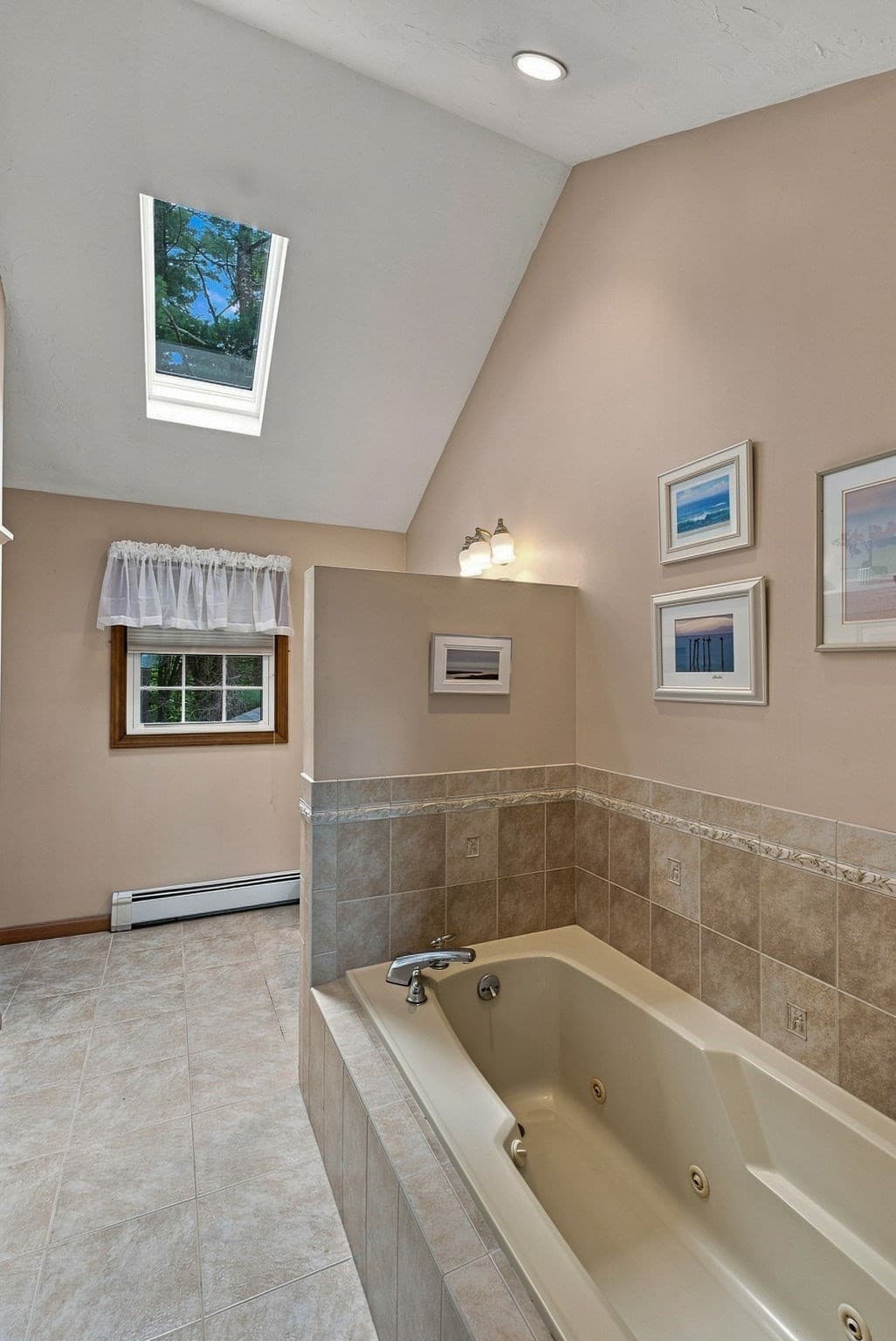 Single Family Residence at 7 Doucette Dr, Marlborough MA 01752, Marlborough, photo 30 of 38