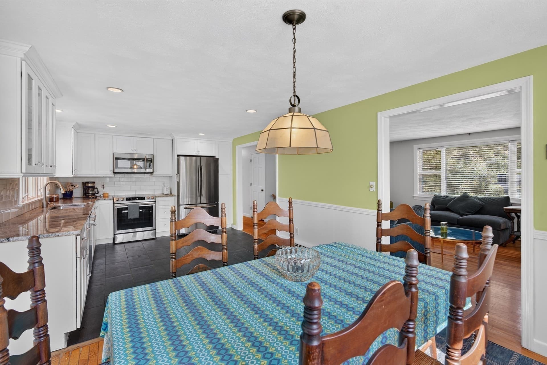 Single Family Residence at 40 High Pine Dr, Plymouth MA 02360, photo 6 of 29