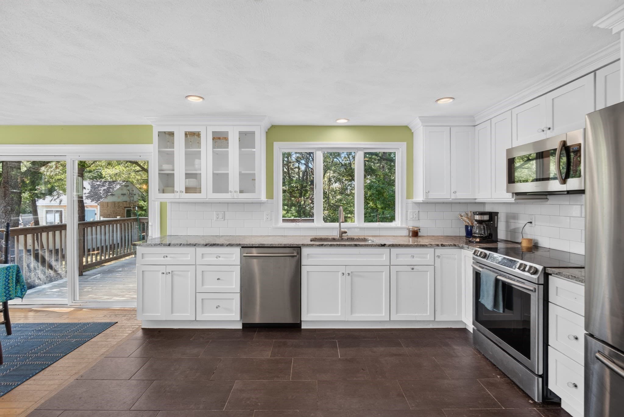 Single Family Residence at 40 High Pine Dr, Plymouth MA 02360, Plymouth, photo 3 of 29