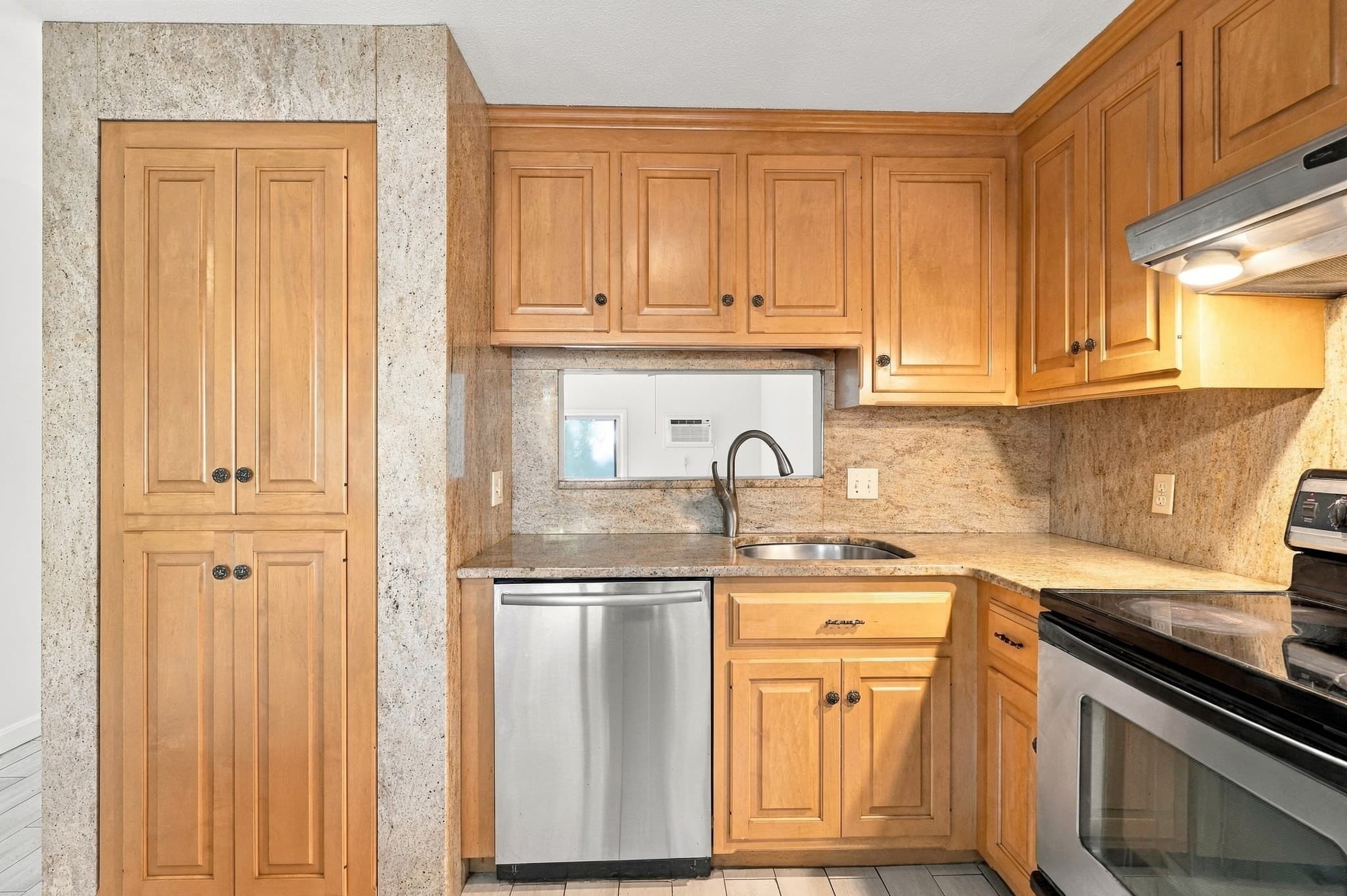 Condominium at 109 Highwood Drive # 109, Franklin MA 02038, Franklin, photo 5 of 28