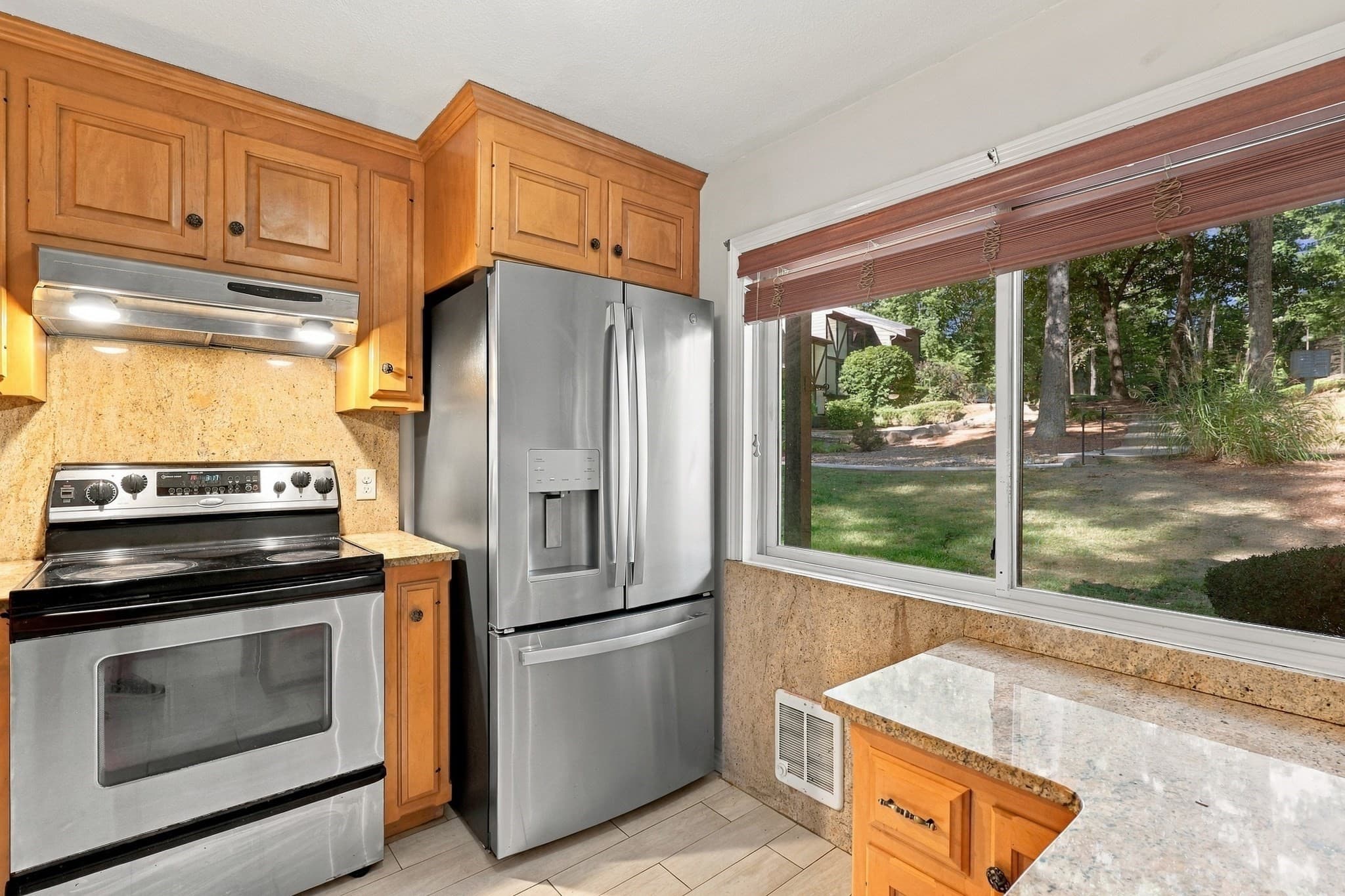 Condominium at 109 Highwood Drive # 109, Franklin MA 02038, Franklin, photo 4 of 28
