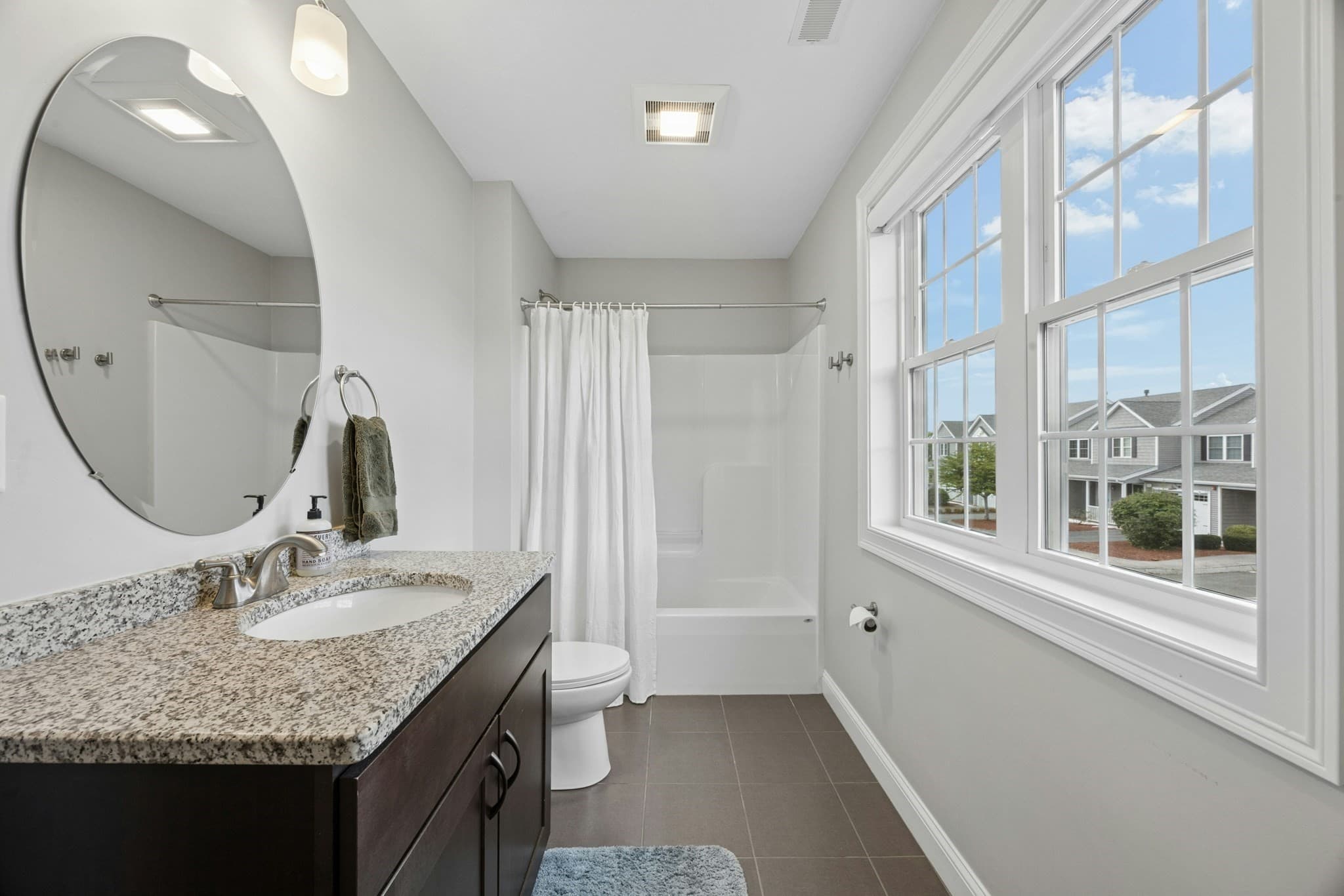 Condominium at 124 Ice House Landing # 124, Marlborough MA 01752, Marlborough, photo 32 of 42