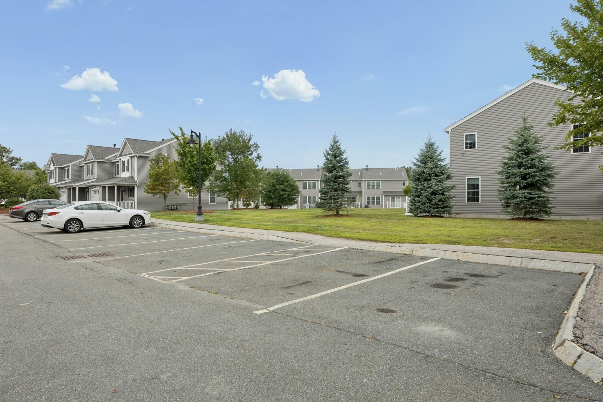 Condominium at 124 Ice House Landing # 124, Marlborough MA 01752, Marlborough, photo 37 of 42