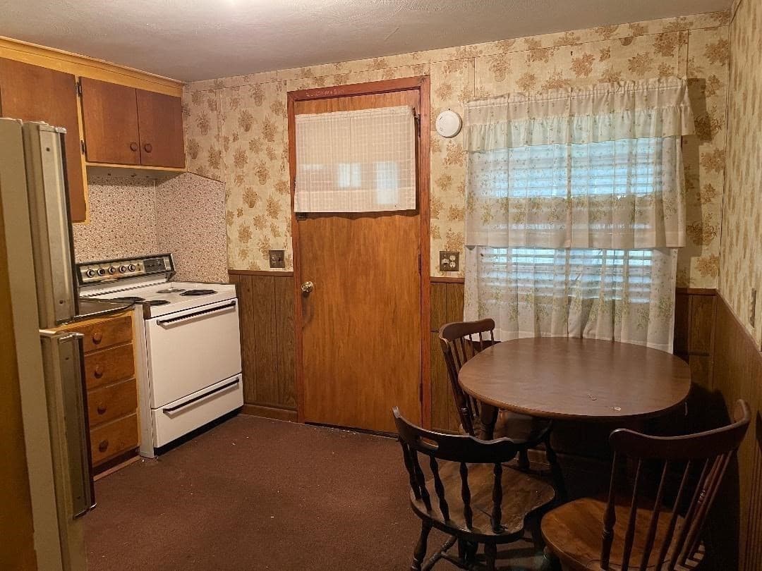 Single Family Residence at 732 James Street, Chicopee MA 01020, Chicopee, photo 9 of 14
