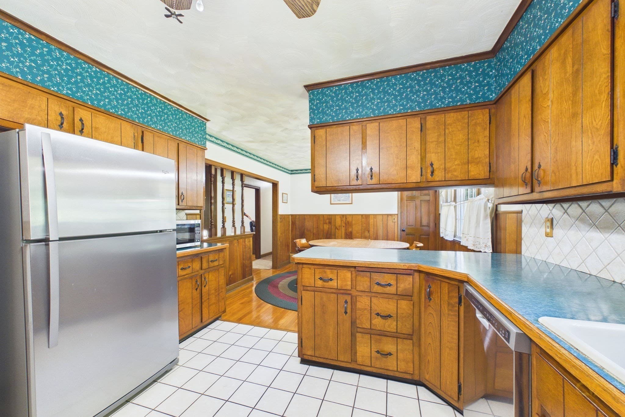Single Family Residence at 1541 N Hixville Rd, Dartmouth MA 02747, Dartmouth, photo 9 of 32