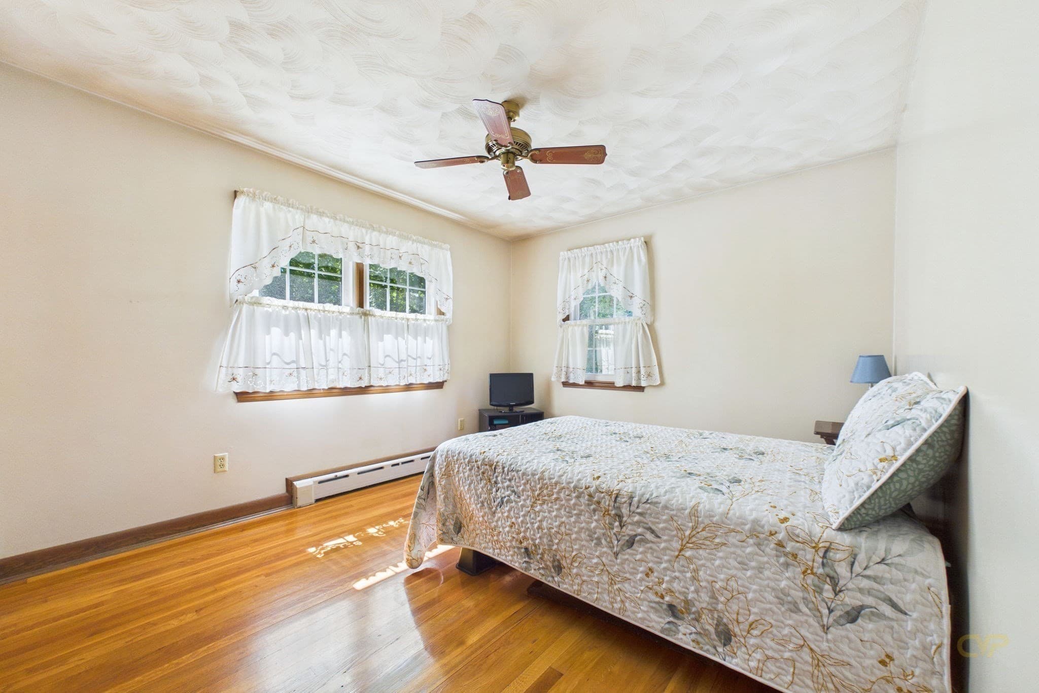 Single Family Residence at 1541 N Hixville Rd, Dartmouth MA 02747, Dartmouth, photo 18 of 32