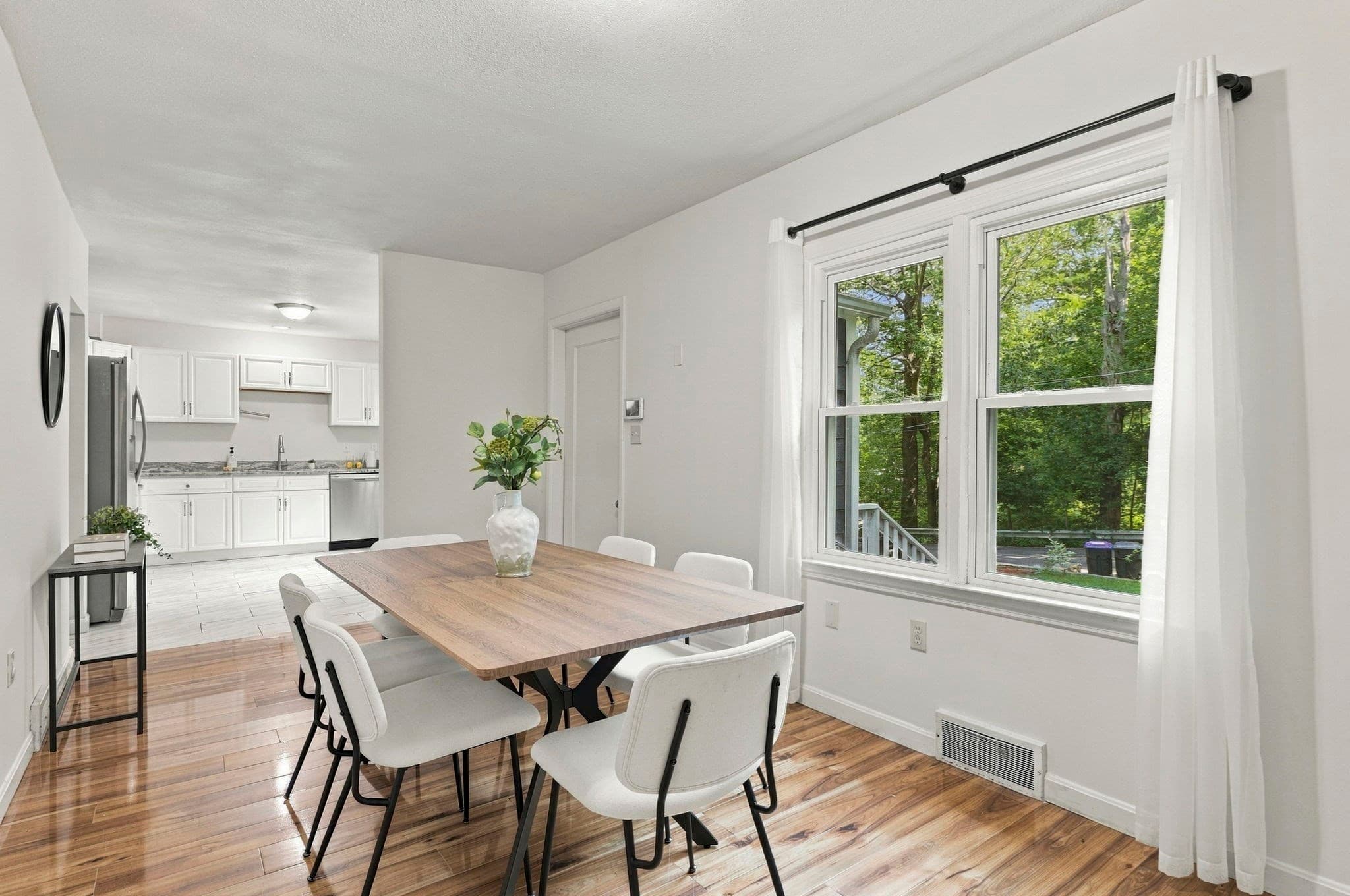 Single Family Residence at 181 Parker Rd, Lancaster MA 01523, Lancaster, photo 4 of 39