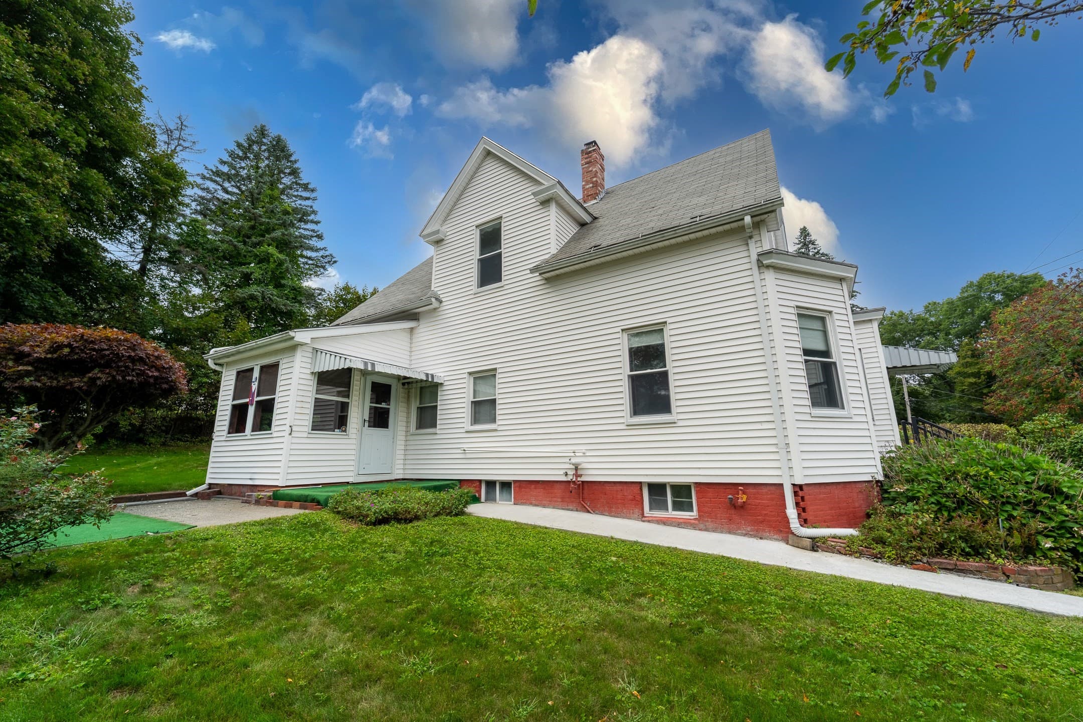 Single Family Residence at 1 Beckman St, Worcester MA 01607, Worcester, photo 3 of 42