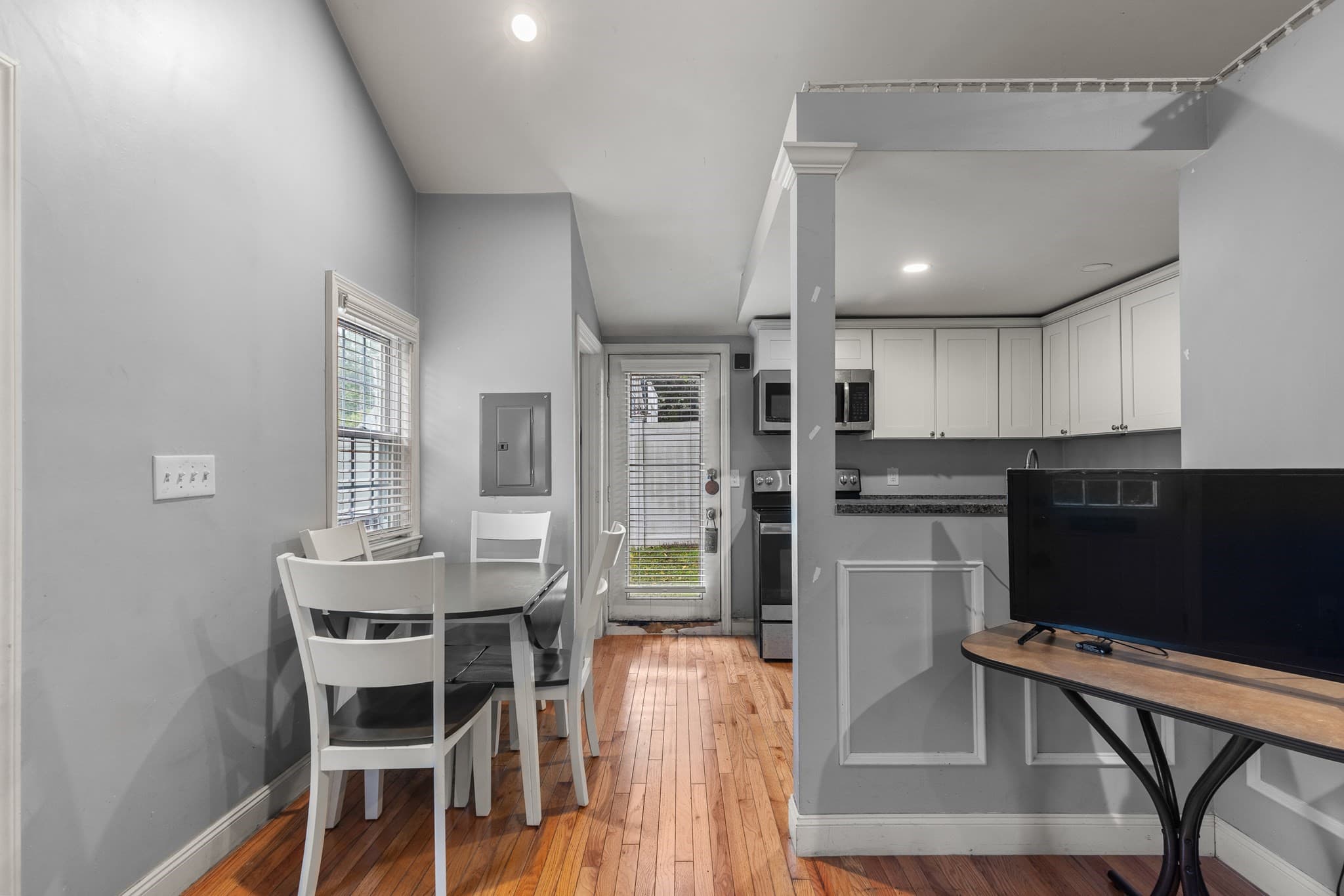 Condominium at 405-R Walnut Street # 405R, Stoughton MA 02072, Stoughton, photo 8 of 18