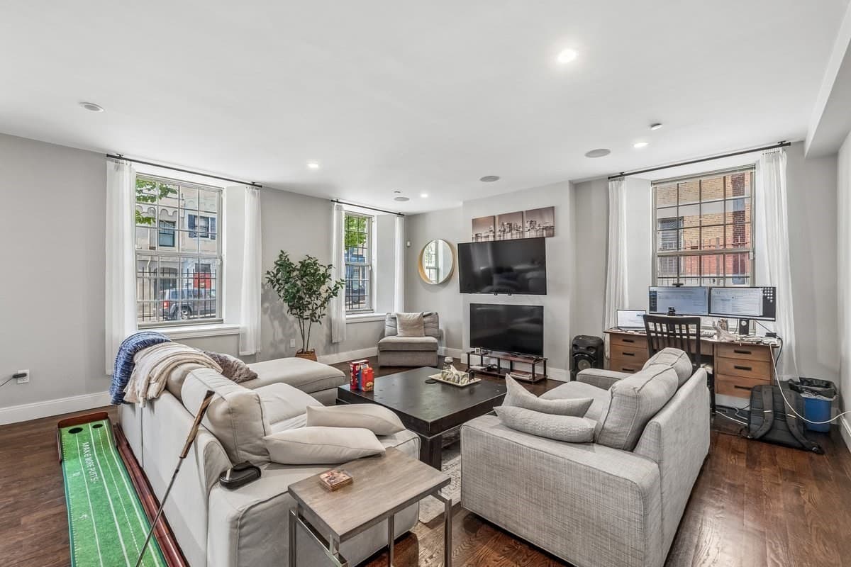 Condominium at 225 Dorchester Street # 27, Boston MA 02127, Boston, photo 6 of 18