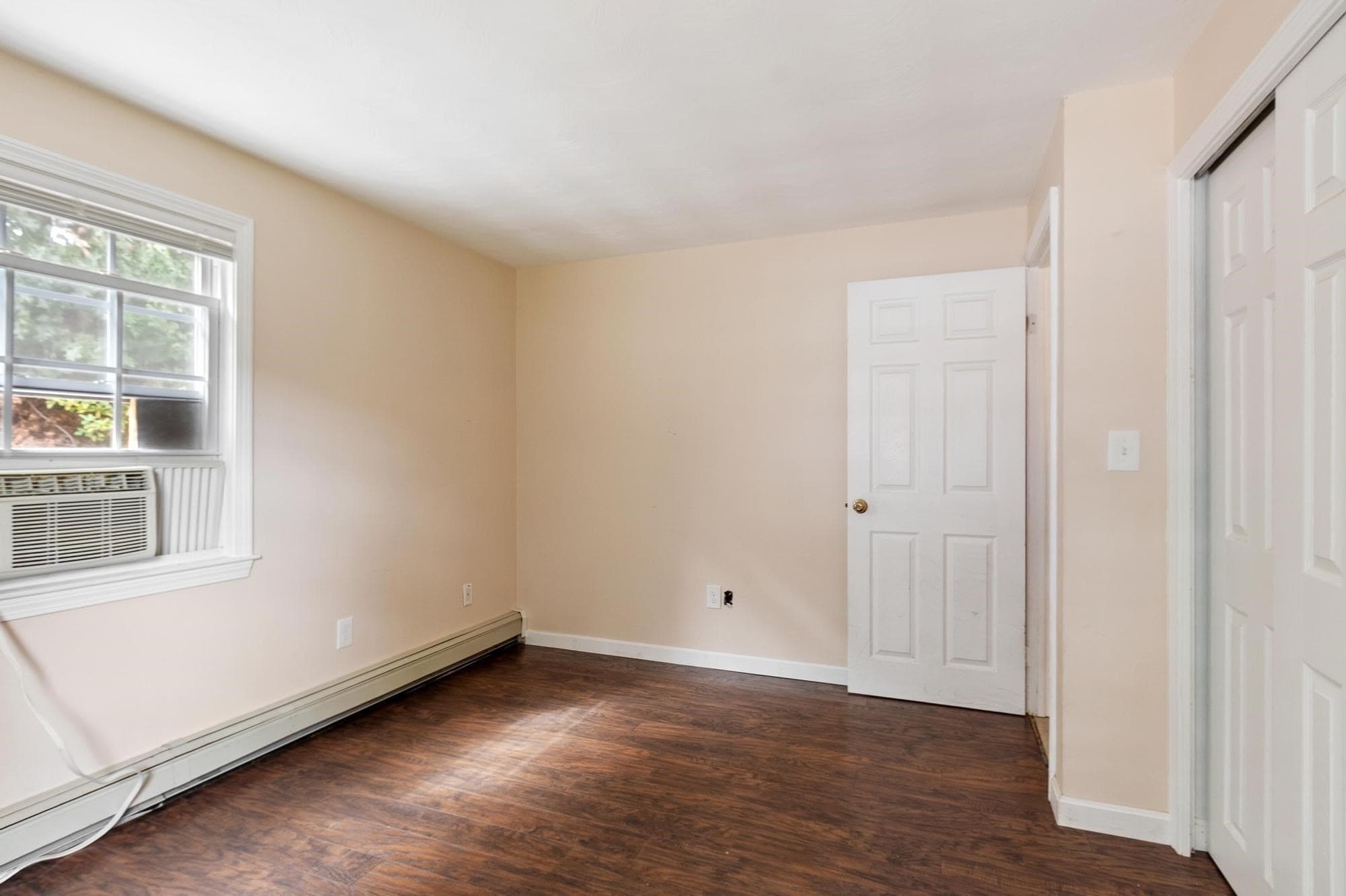 Single Family Residence at 4 Algonquin Rd, Chelmsford MA 01824, photo 26 of 31