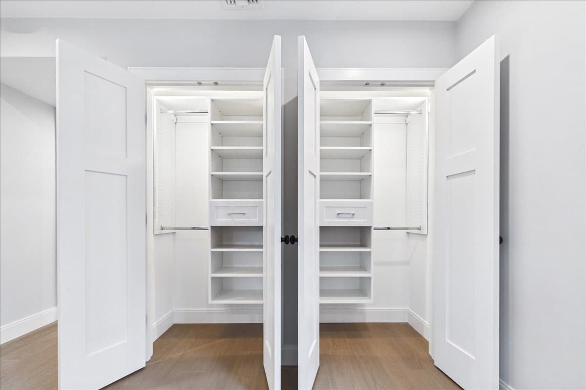 Condominium at 305 Chestnut Ave # 3, Boston MA 02130, photo 20 of 33