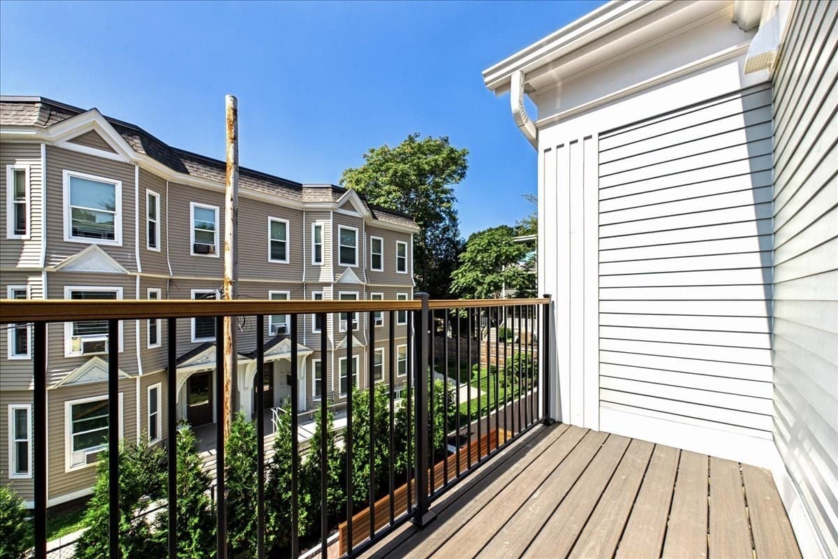 Condominium at 305 Chestnut Ave # 3, Boston MA 02130, photo 24 of 33