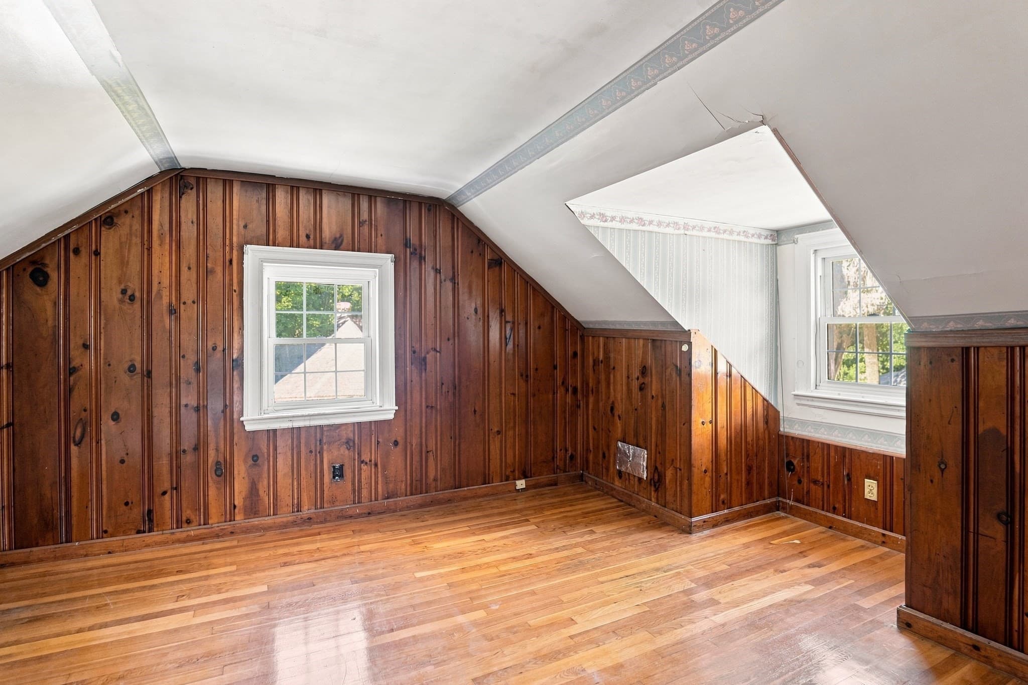 Single Family Residence at 23 Mayflower Road, Woburn MA 01801, Woburn, photo 22 of 42