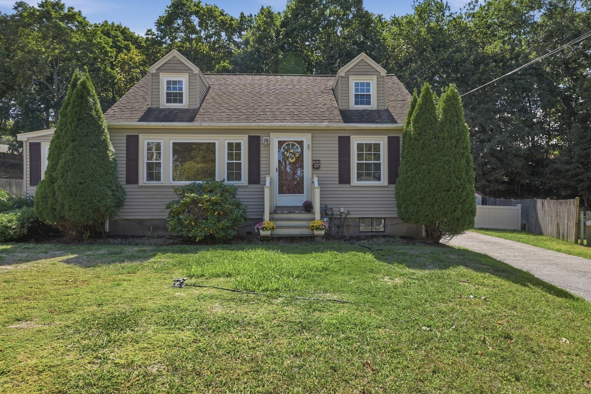 23 Mayflower Road, Woburn MA 01801