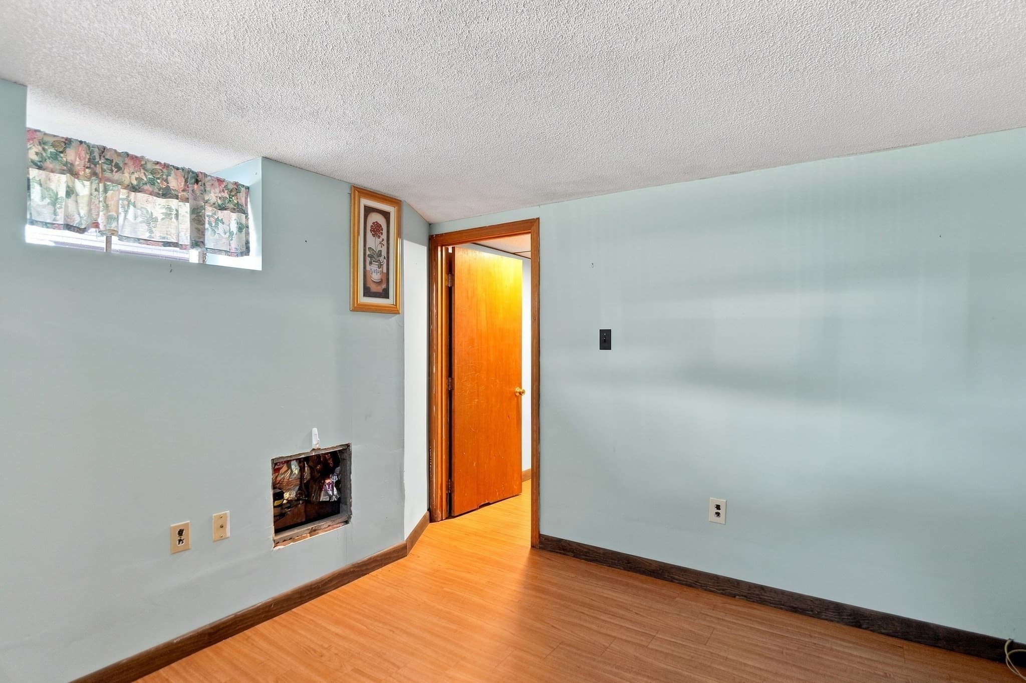 Single Family Residence at 23 Mayflower Road, Woburn MA 01801, Woburn, photo 33 of 42