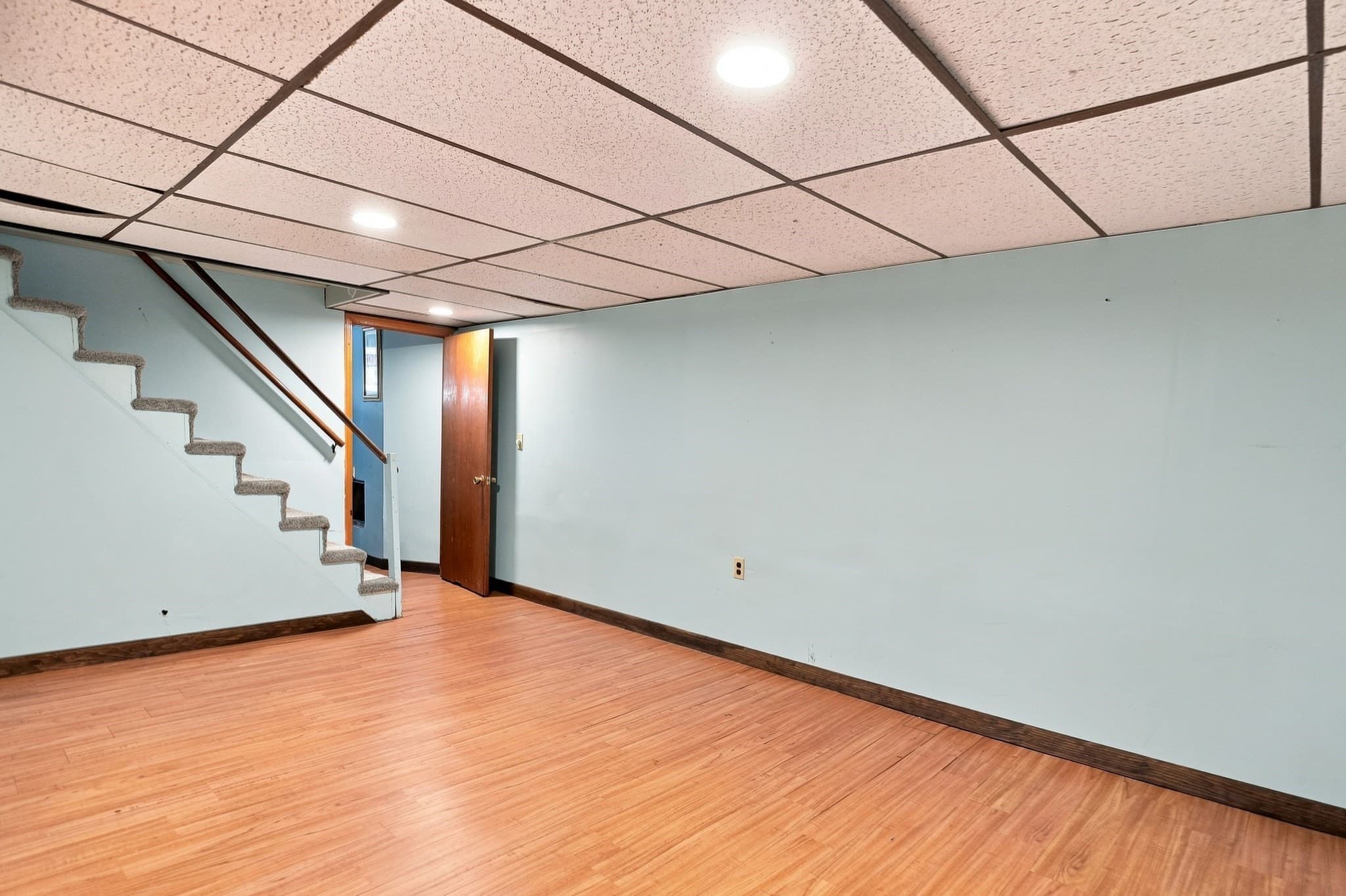 Single Family Residence at 23 Mayflower Road, Woburn MA 01801, Woburn, photo 31 of 42