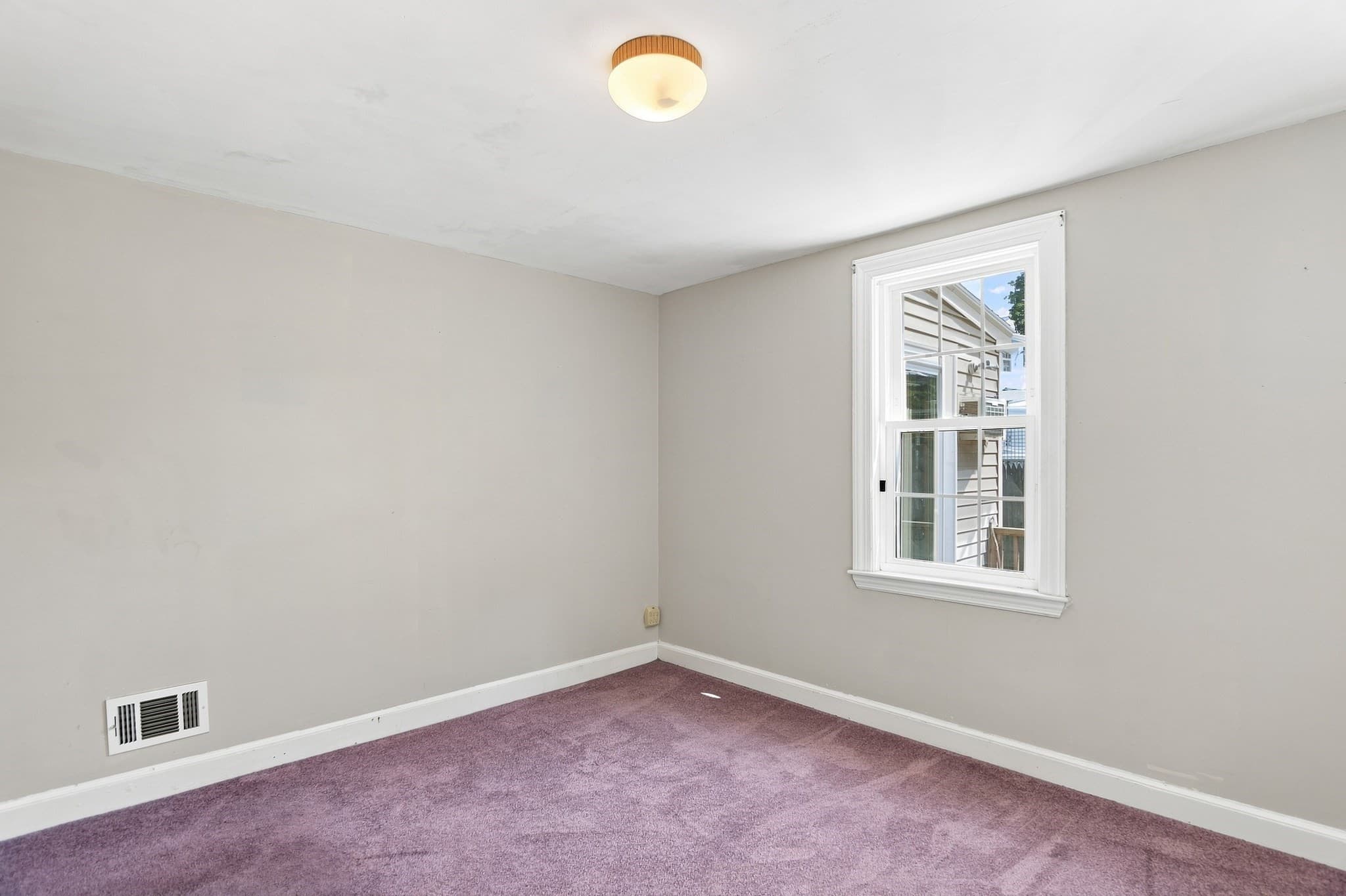 Single Family Residence at 23 Mayflower Road, Woburn MA 01801, Woburn, photo 29 of 42