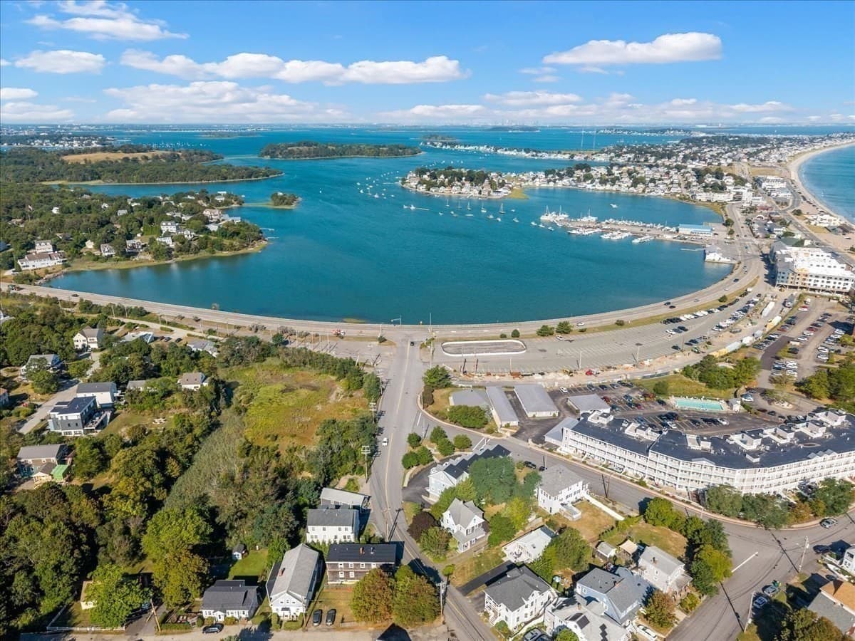 Condominium at 11 Rockland Circle # 1, Hull MA 02045, Hull, photo 2 of 30