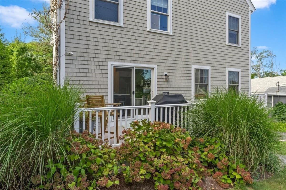 Condominium at 11 Rockland Circle # 1, Hull MA 02045, Hull, photo 3 of 30