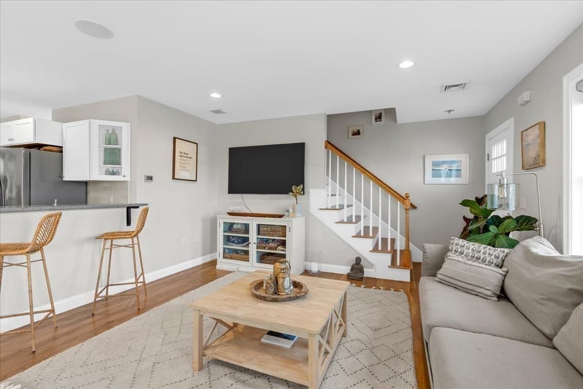 Condominium at 11 Rockland Circle # 1, Hull MA 02045, Hull, photo 11 of 30