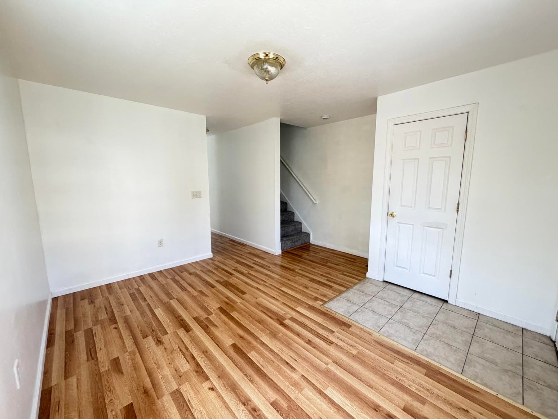 Duplex at 52-54 Reed St, Springfield MA 01109, Springfield, photo 5 of 21