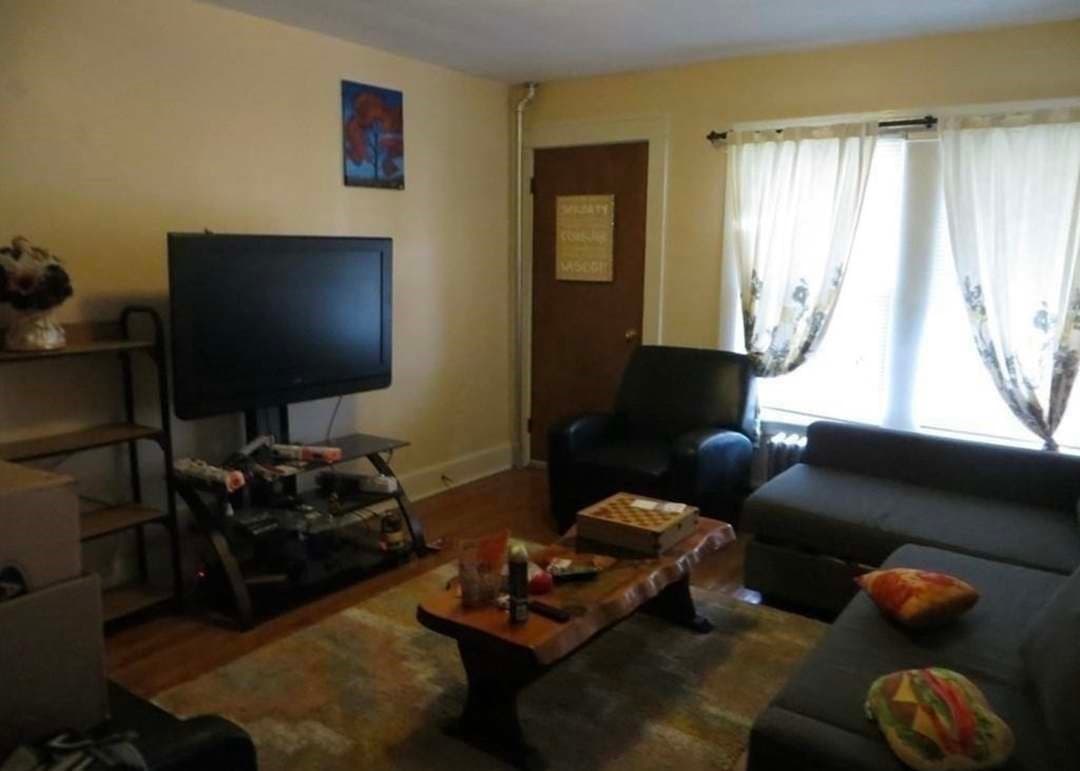 5-9 Family at 2 Hill St, Southbridge MA 01550, Southbridge, photo 12 of 15