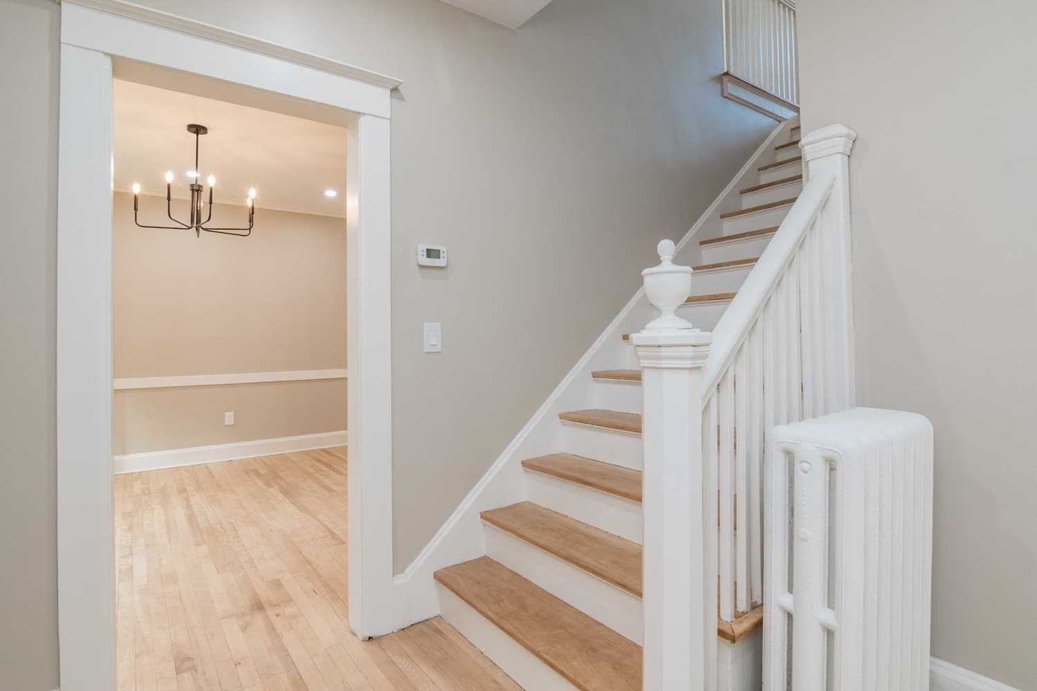 Single Family Residence at 41 Dartmouth St, Holyoke MA 01040, Holyoke, photo 13 of 42