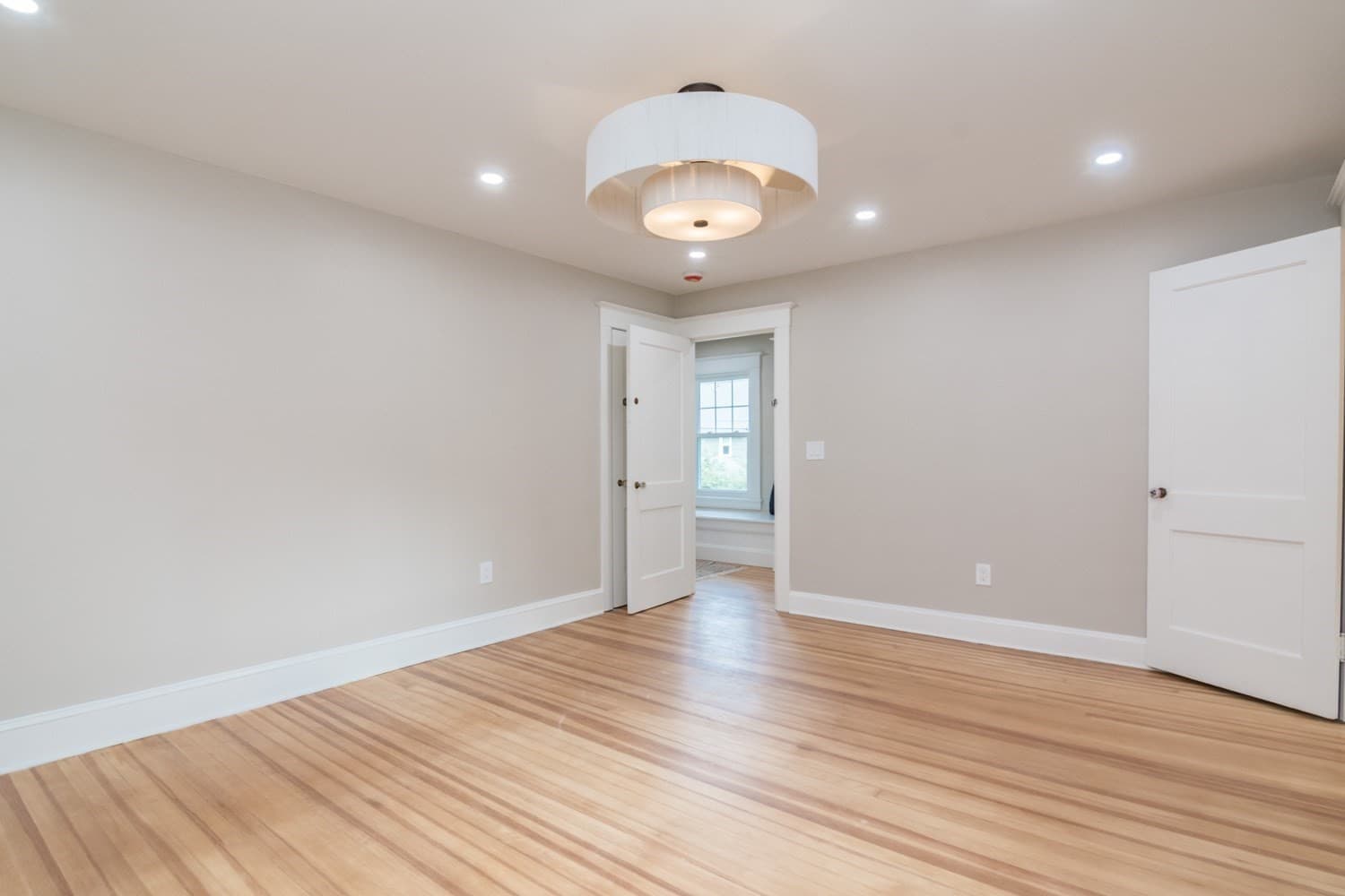 Single Family Residence at 41 Dartmouth St, Holyoke MA 01040, Holyoke, photo 26 of 42