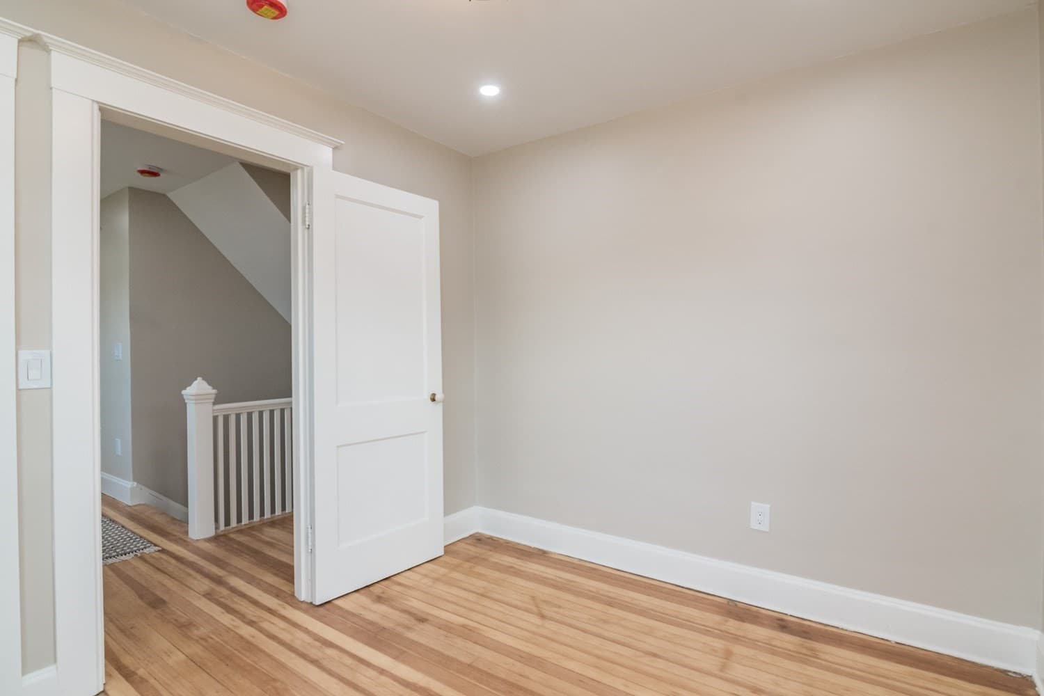 Single Family Residence at 41 Dartmouth St, Holyoke MA 01040, Holyoke, photo 32 of 42