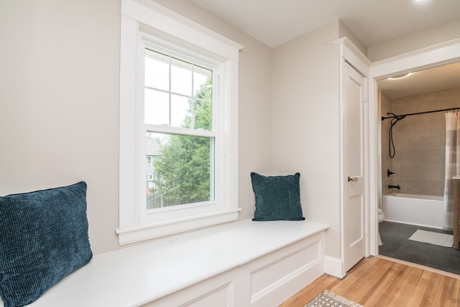 Single Family Residence at 41 Dartmouth St, Holyoke MA 01040, Holyoke, photo 24 of 42