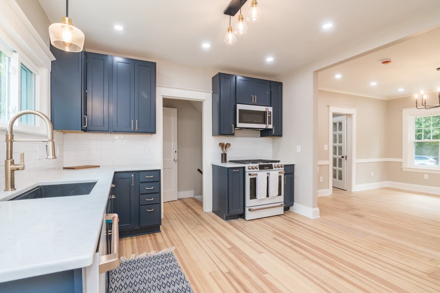 Single Family Residence at 41 Dartmouth St, Holyoke MA 01040, Holyoke, photo 19 of 42