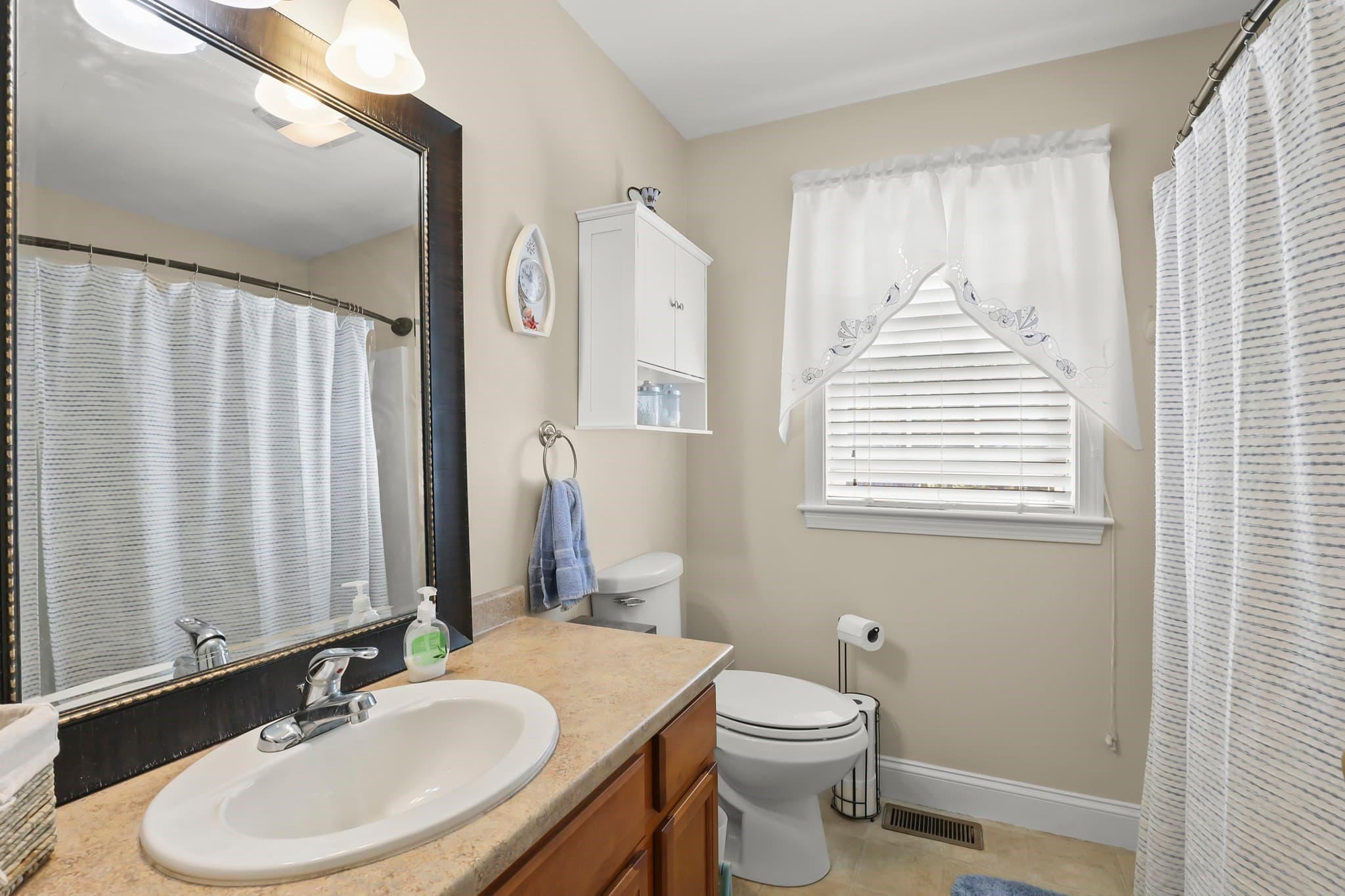 Condominium at 2 Rosemary Ln # A, Wareham MA 02571, Wareham, photo 25 of 38