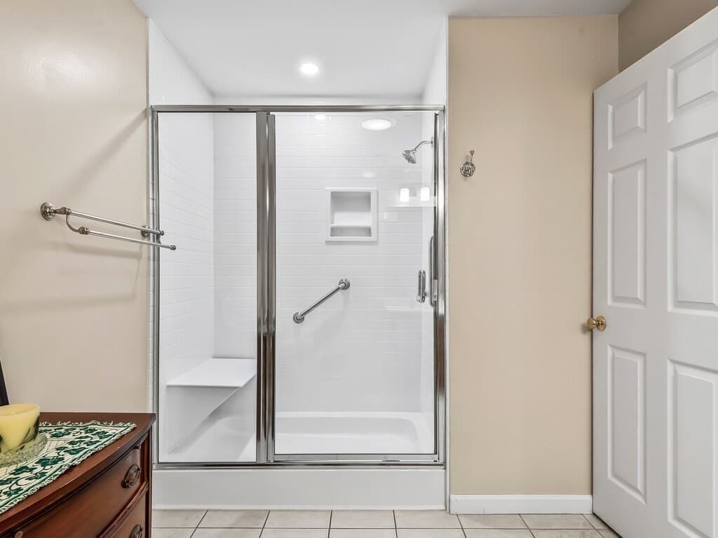 Condominium at 92 Colonial Dr # 92, Sturbridge MA 01566, Sturbridge, photo 28 of 42