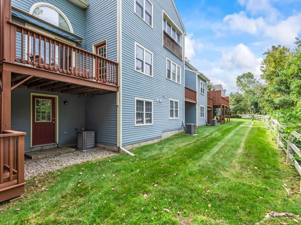 Condominium at 92 Colonial Dr # 92, Sturbridge MA 01566, Sturbridge, photo 38 of 42