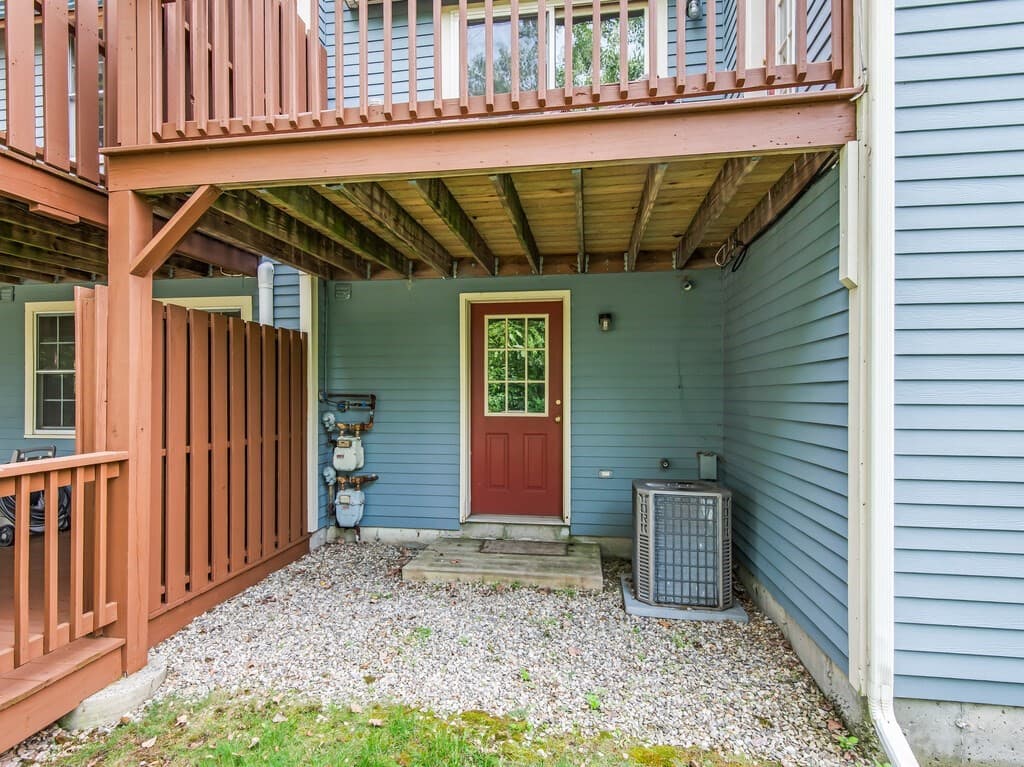 Condominium at 92 Colonial Dr # 92, Sturbridge MA 01566, Sturbridge, photo 40 of 42