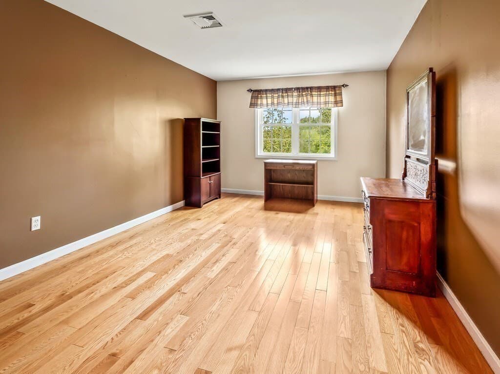 Condominium at 92 Colonial Dr # 92, Sturbridge MA 01566, Sturbridge, photo 29 of 42