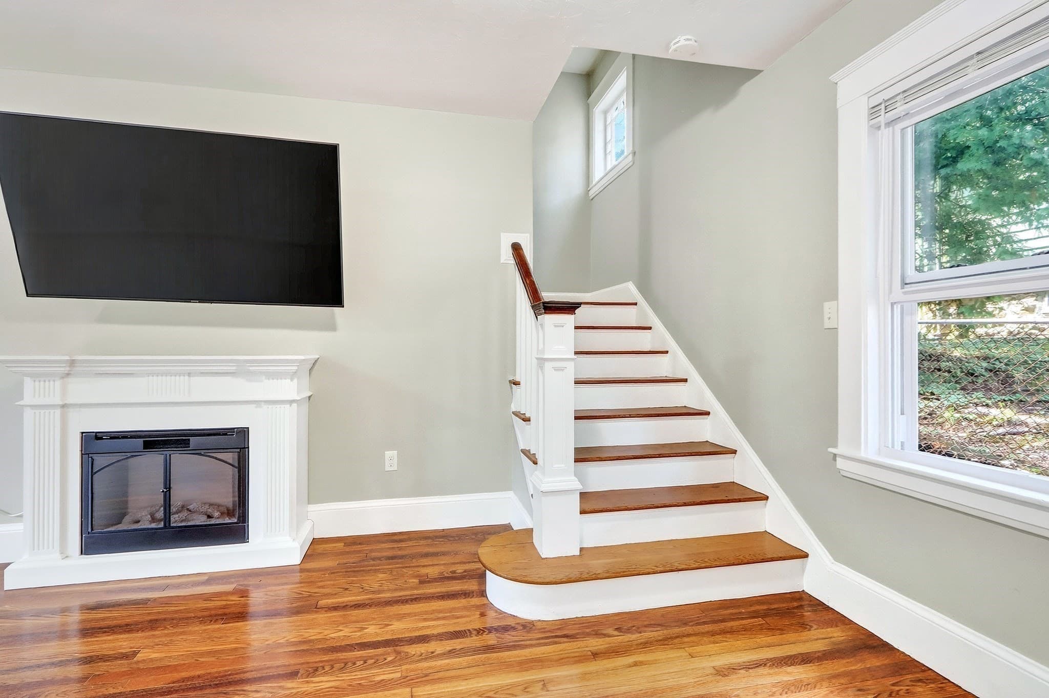 Single Family Residence at 31 Greenhood St, Dedham MA 02026, Dedham, photo 5 of 42