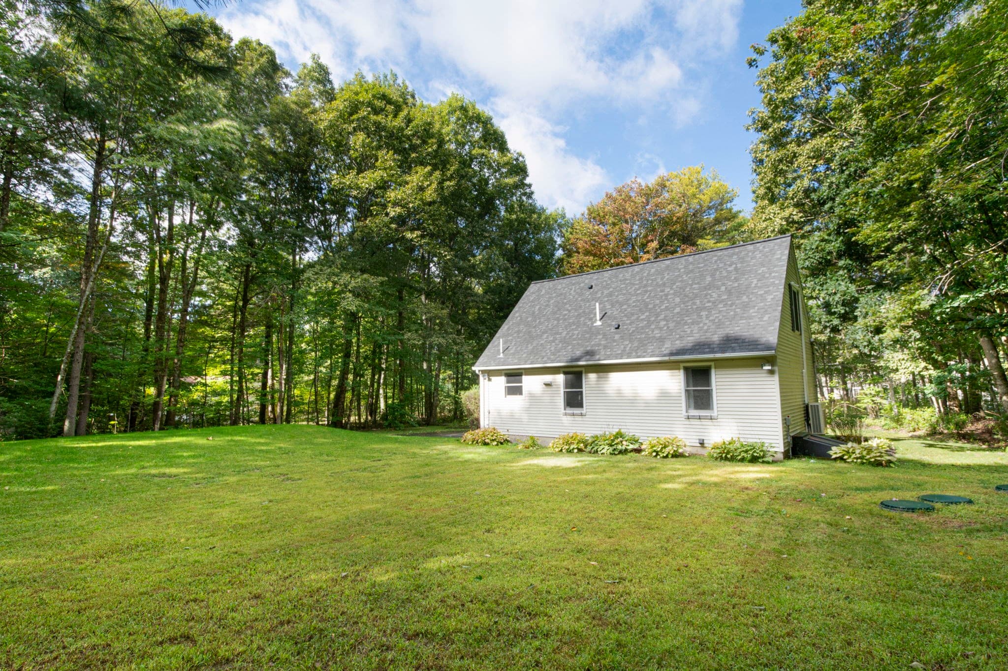 Single Family Residence at 336 Pommogussett Rd, Rutland MA 01543, Rutland, photo 6 of 20