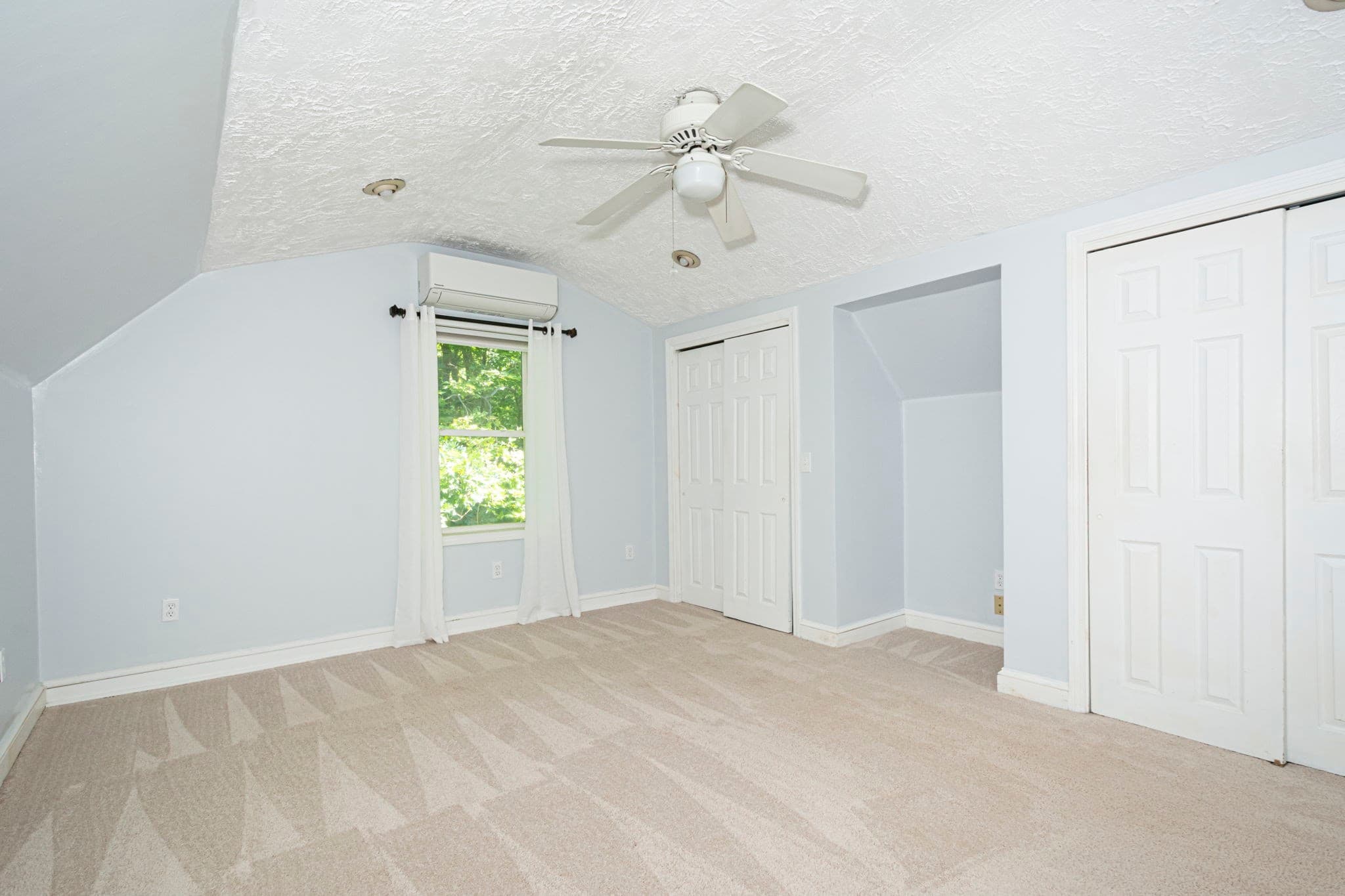 Single Family Residence at 336 Pommogussett Rd, Rutland MA 01543, Rutland, photo 16 of 20