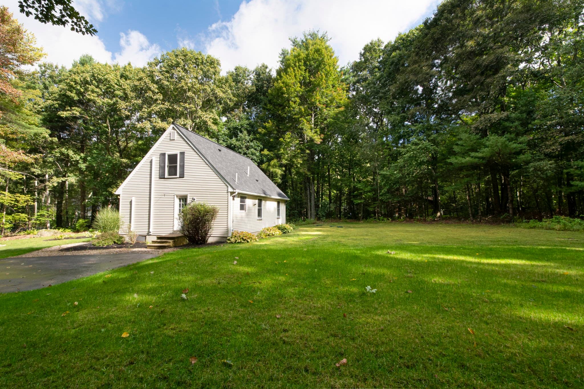 Single Family Residence at 336 Pommogussett Rd, Rutland MA 01543, Rutland, photo 5 of 20