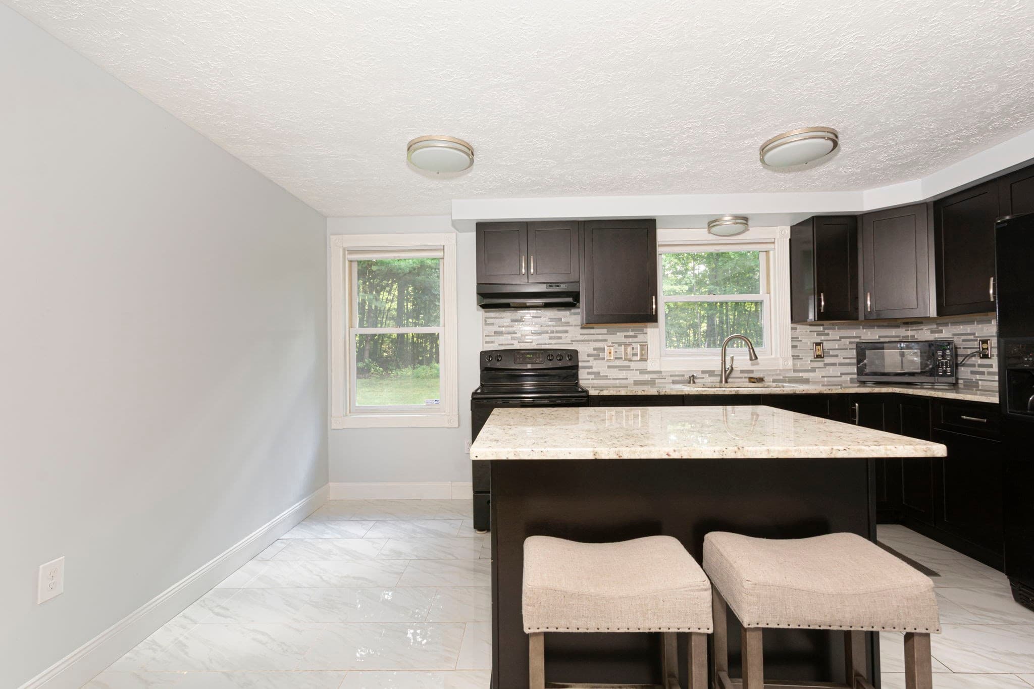Single Family Residence at 336 Pommogussett Rd, Rutland MA 01543, Rutland, photo 8 of 20
