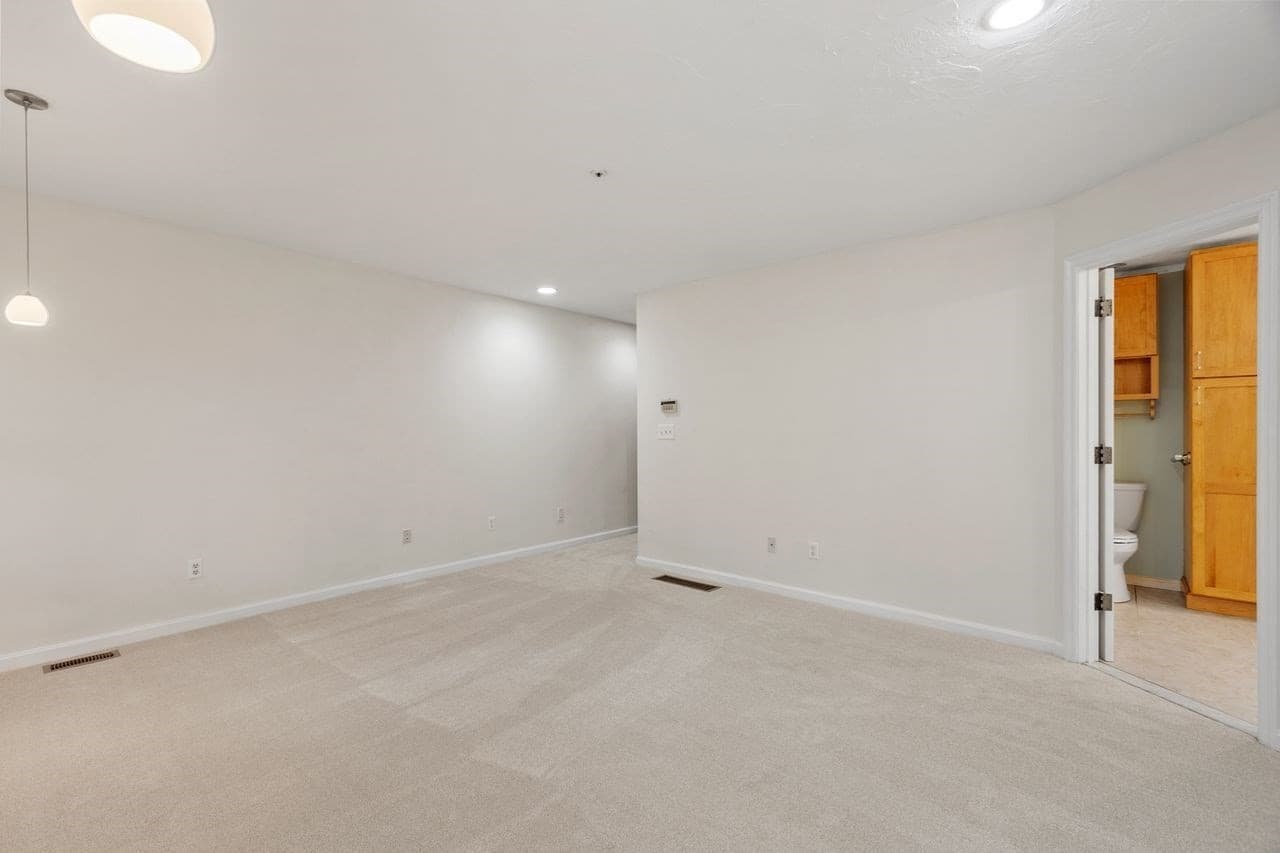 Single Family Residence at 57 Cobblestone Circle, North Andover MA 01845, North Andover, photo 16 of 36