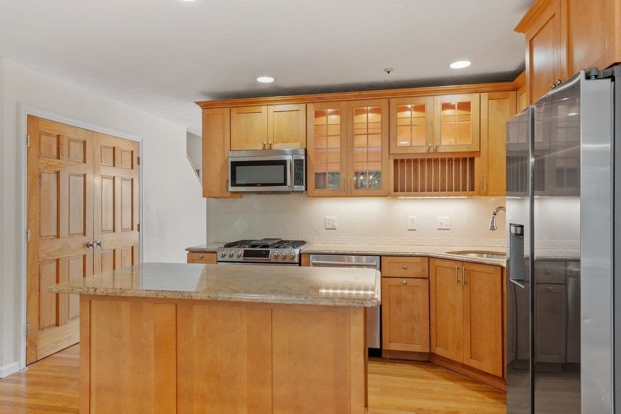 Single Family Residence at 57 Cobblestone Circle, North Andover MA 01845, North Andover, photo 3 of 36