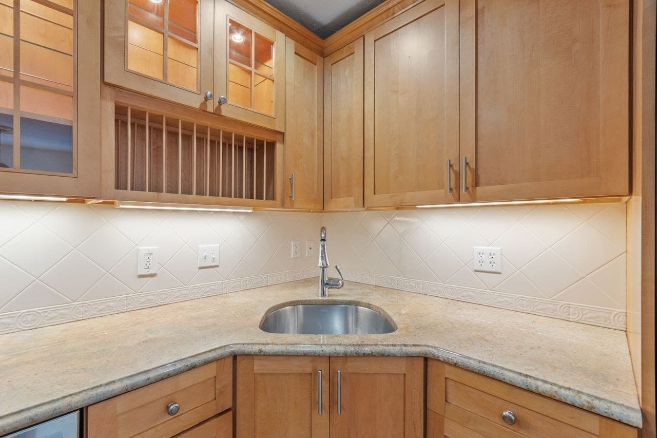 Single Family Residence at 57 Cobblestone Circle, North Andover MA 01845, North Andover, photo 5 of 36