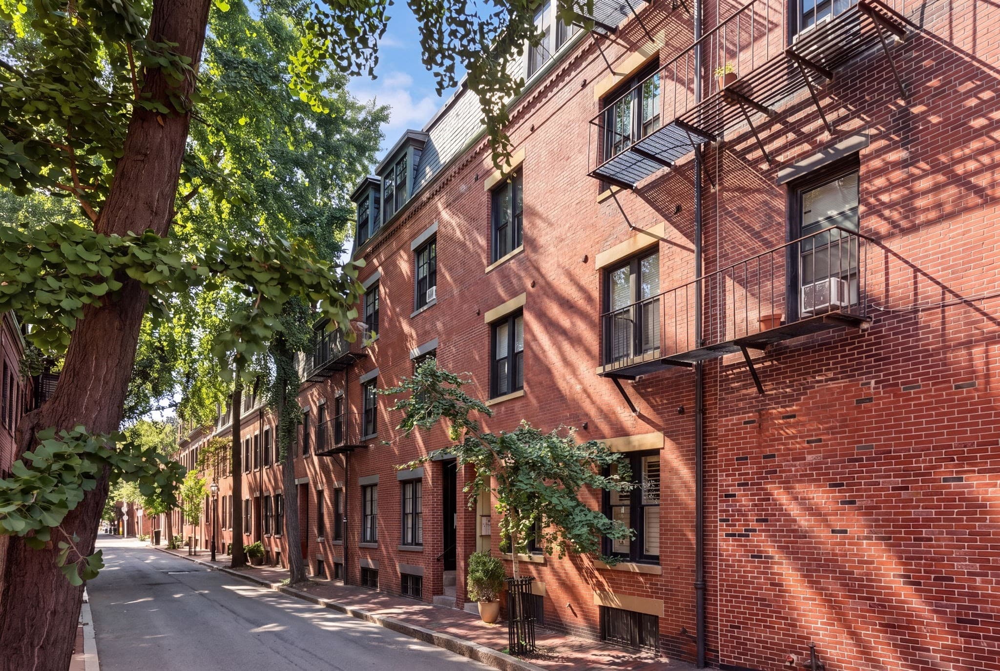 Condominium at 58 Gray St # 3, Boston MA 02116, photo 39 of 41