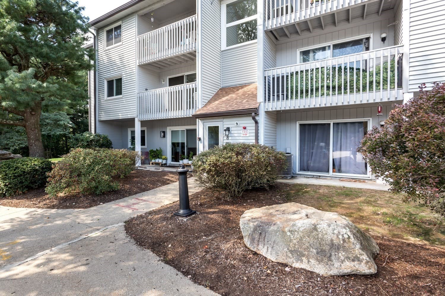 Condominium at 802 Franklin Crossing # 802, Franklin MA 02038, Franklin, photo 32 of 34