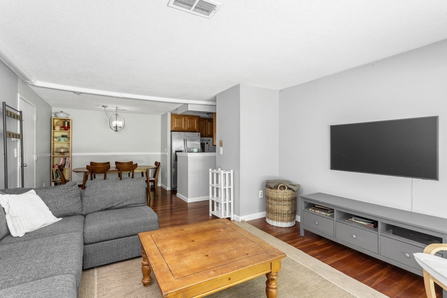 Condominium at 802 Franklin Crossing # 802, Franklin MA 02038, Franklin, photo 11 of 34