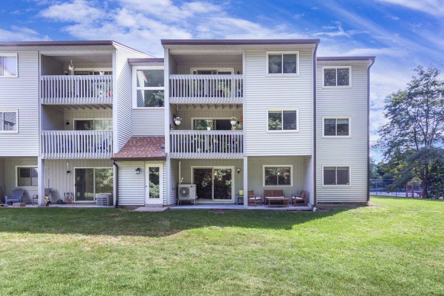 Condominium at 802 Franklin Crossing # 802, Franklin MA 02038, Franklin, photo 31 of 34
