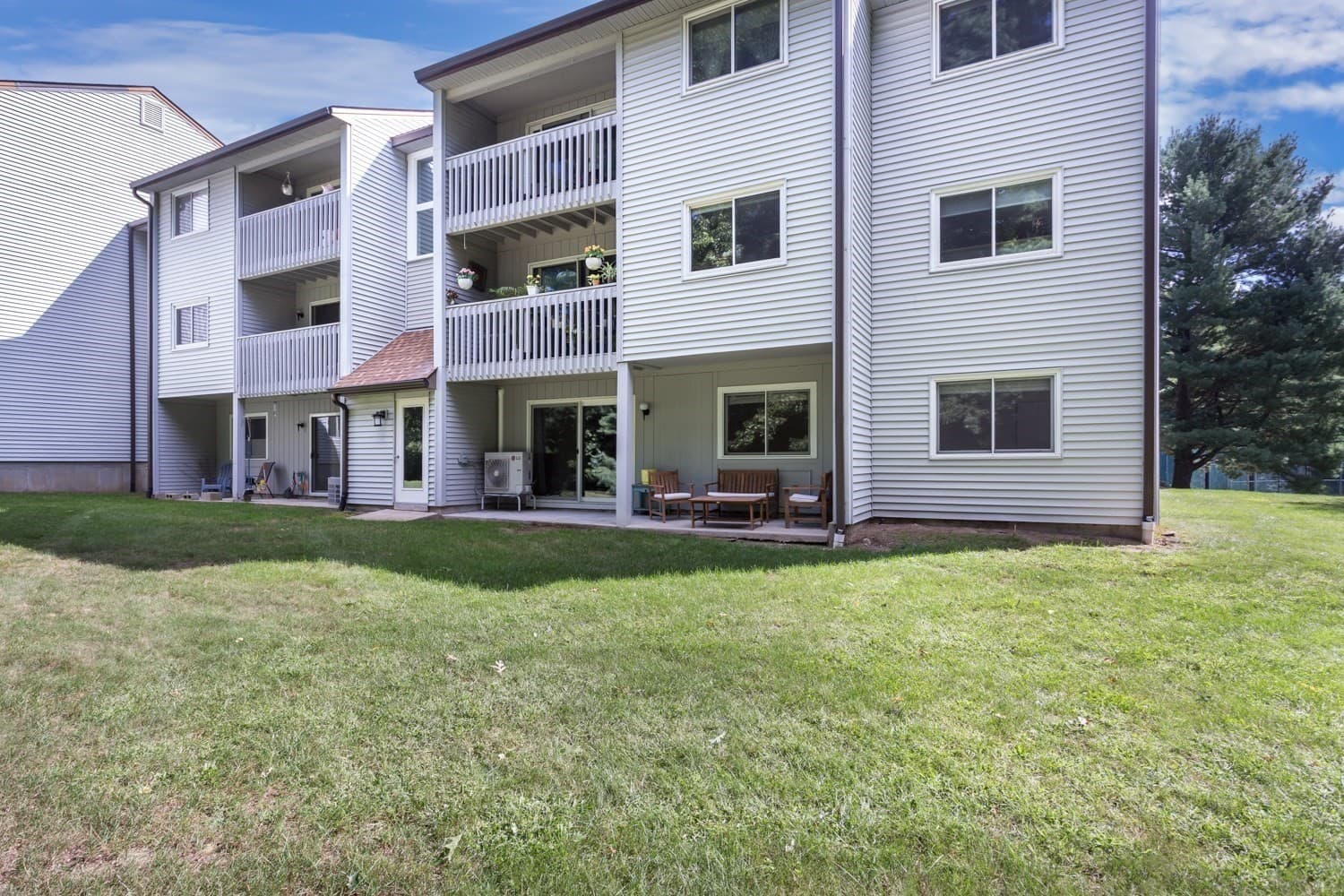 Condominium at 802 Franklin Crossing # 802, Franklin MA 02038, Franklin, photo 29 of 34